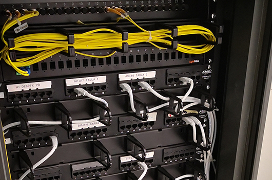 Estació Espai Jove - Sanejat complet armari rack