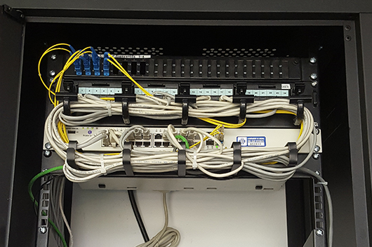 Espai Cívic La Rosaleda - Substitució armari rack